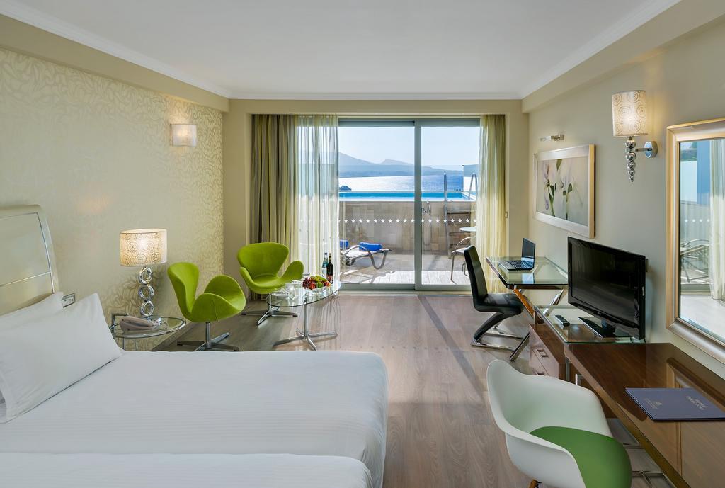 Deluxe Zimmer mit Meerblick und eigenem Pool (2-3 Personen)