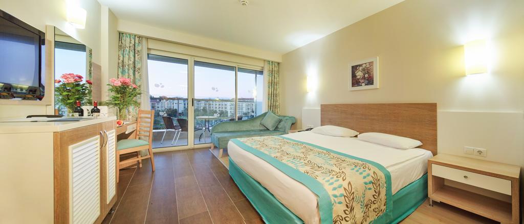 Doppelzimmer mit Gartenblick