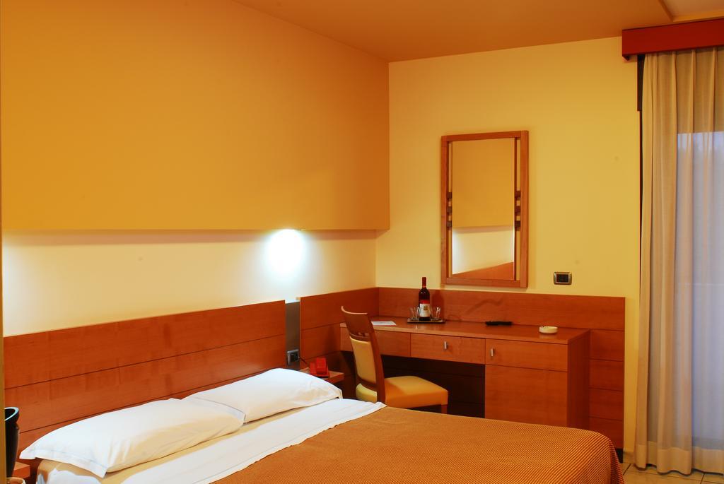 Economy Doppel-/Zweibettzimmer