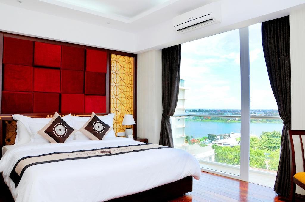 Signature Suite