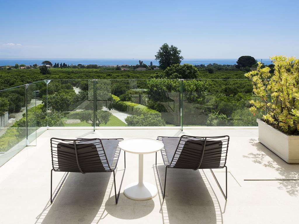 Suite,758704963:JPEG