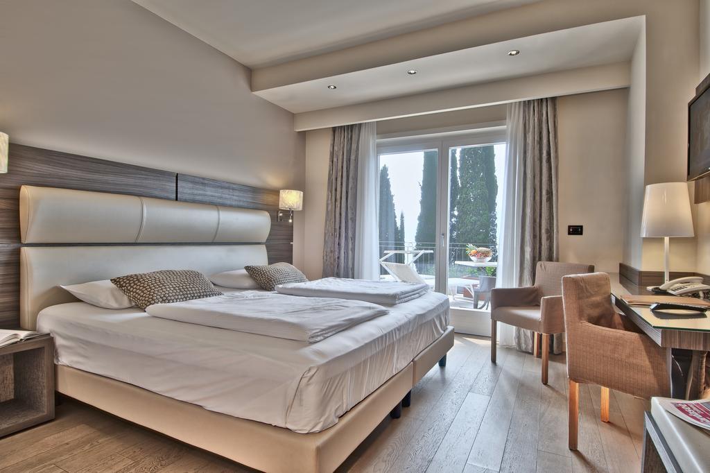 Doppelzimmer mit Seeblick