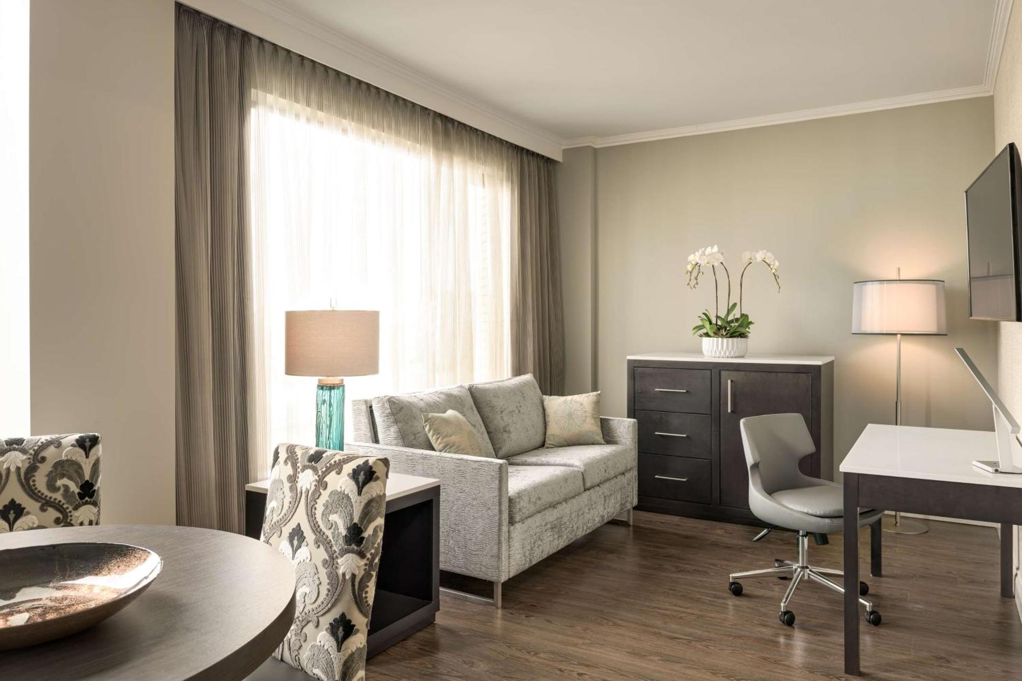 Suite mit Kingsize-Bett und Schlafsofa - Nichtraucher