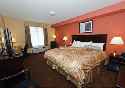 Nichtraucherzimmer mit Kingsize-Bett - barrierefrei