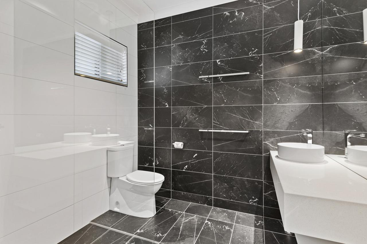 Zimmer mit Kingsize-Bett und Terrasse - Nichtraucher