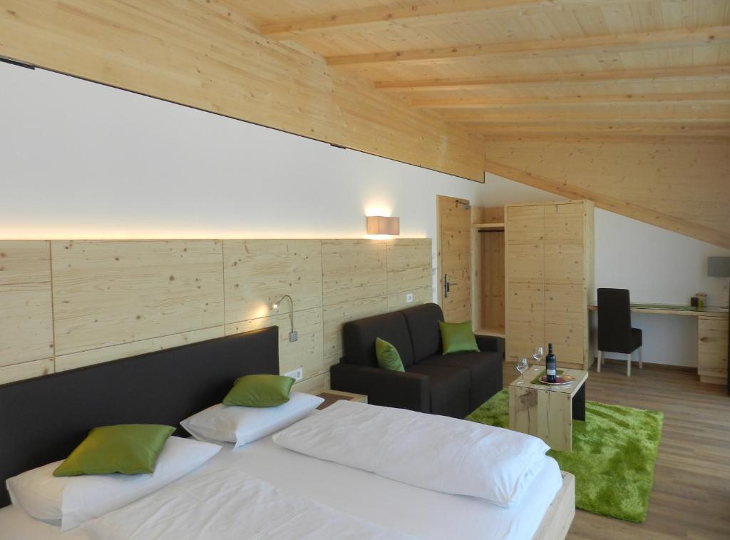 Deluxe Doppel-/Zweibettzimmer