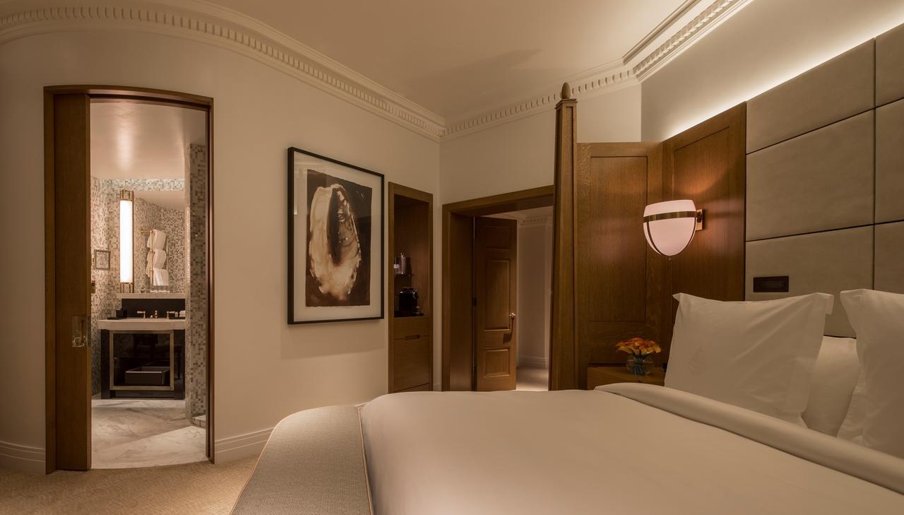 Deluxe Zimmer mit Kingsize-Bett