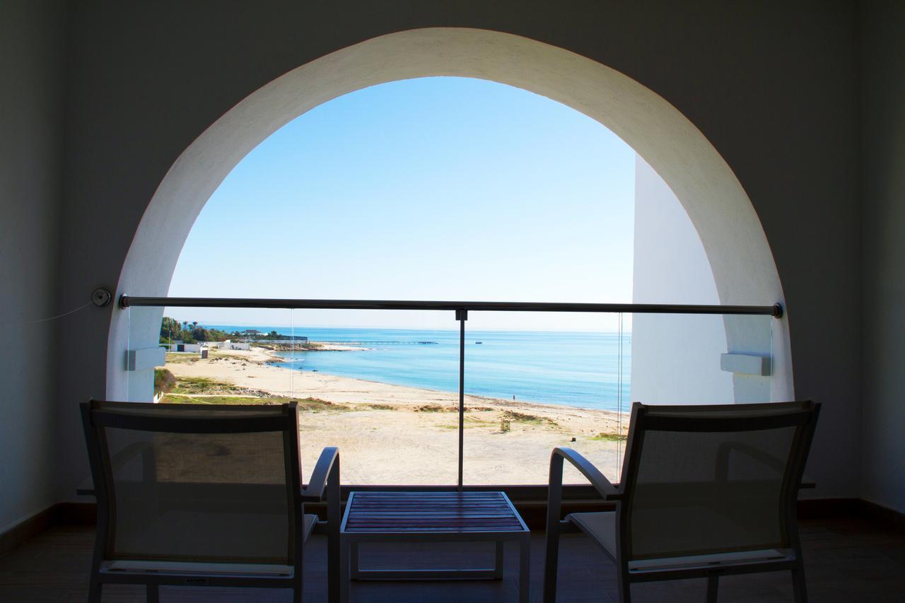 Deluxe Double or Twin Suite with Sea View