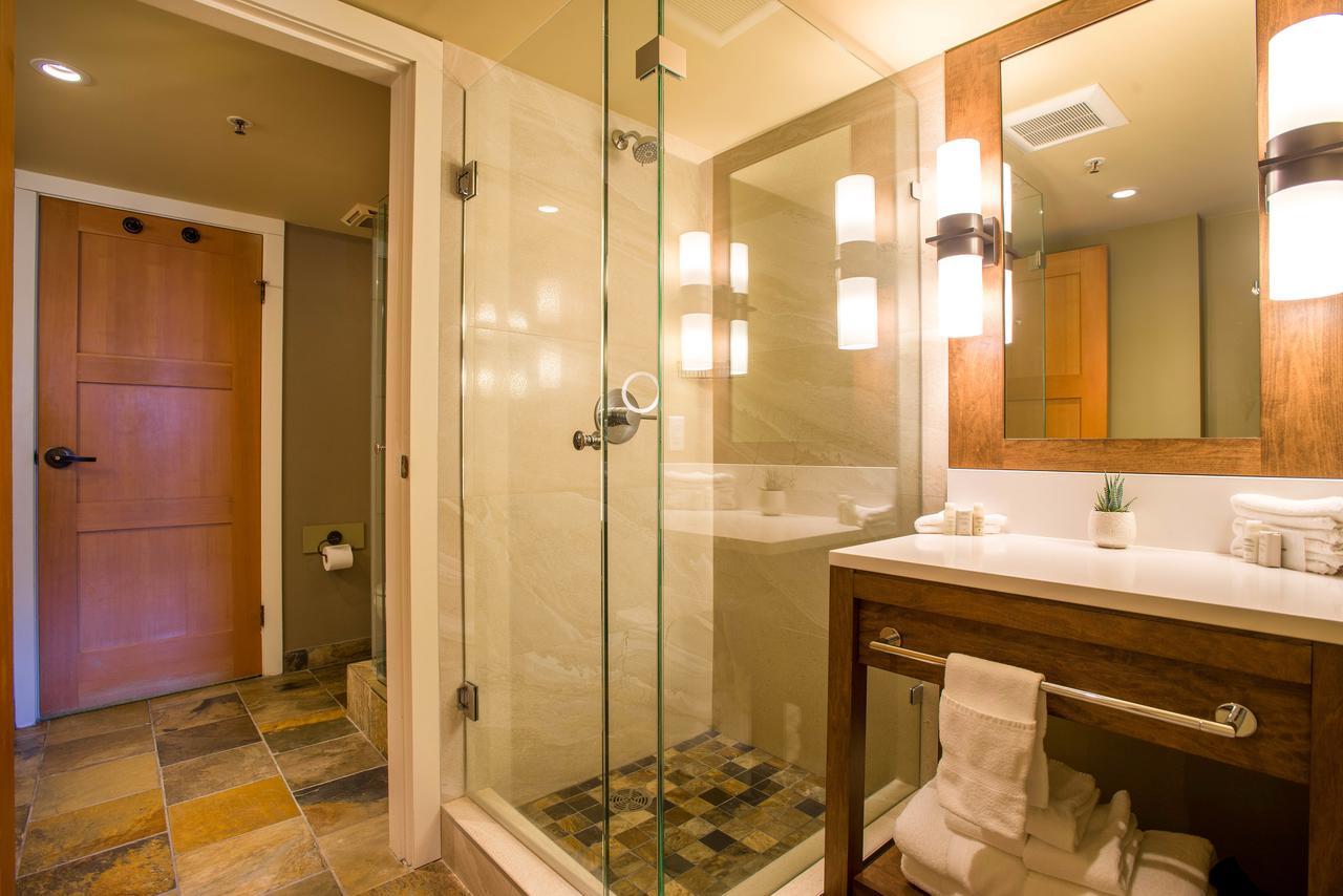 Suite mit 2 Schlafzimmern und Whirlpool.