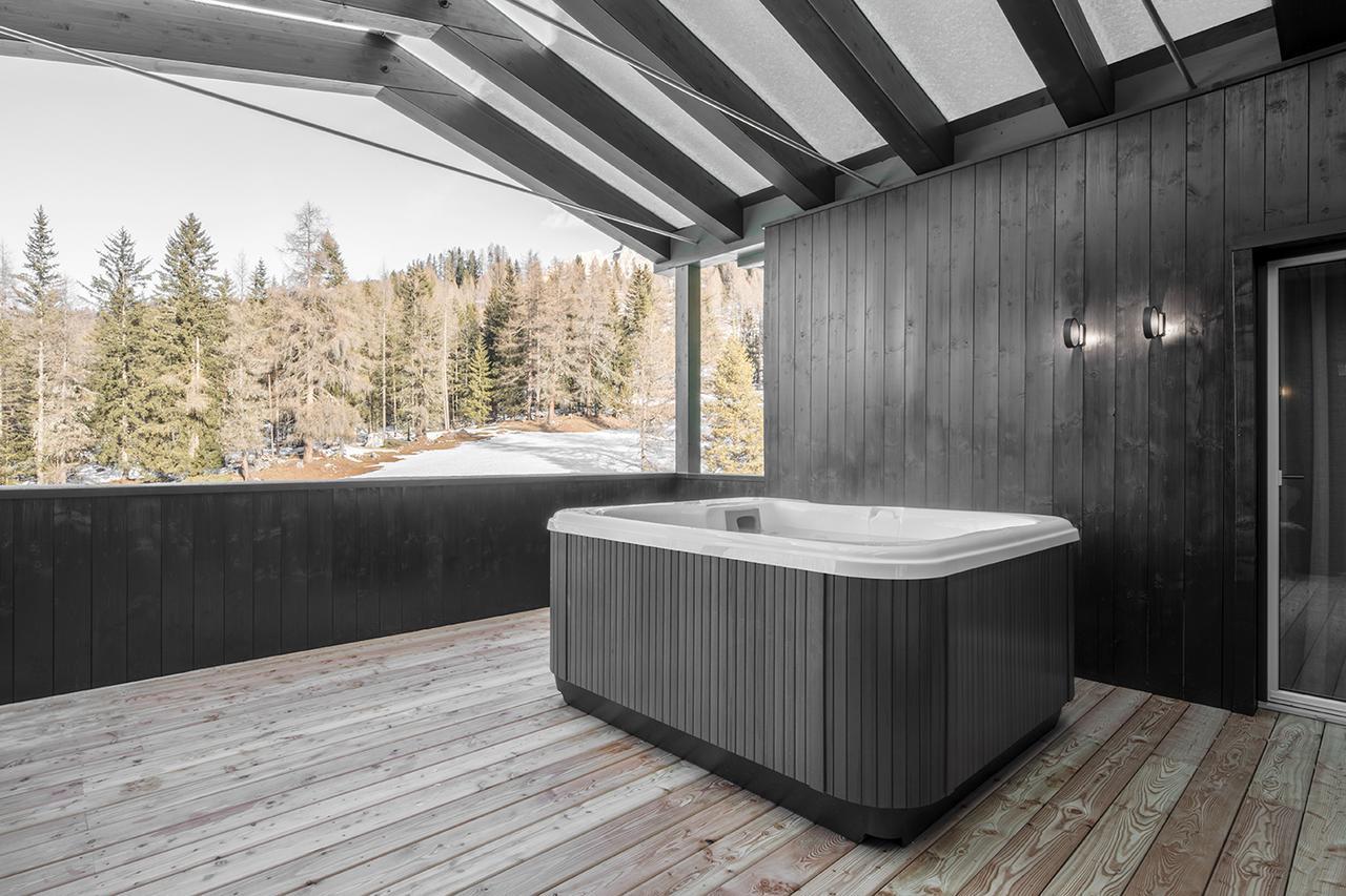 Deluxe Suite mit Whirlpool-Badewanne