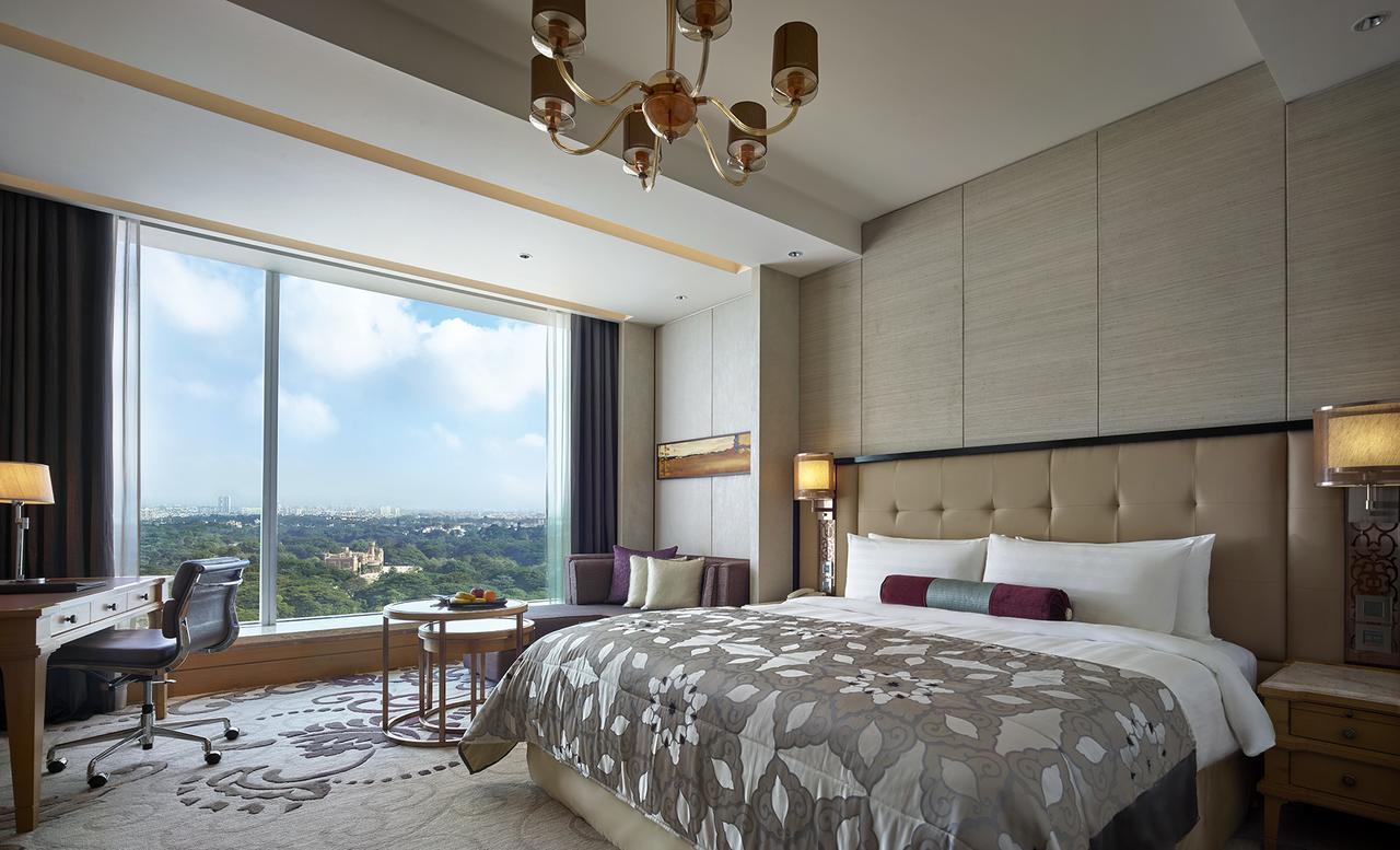 Deluxe Zimmer mit Kingsize-Bett