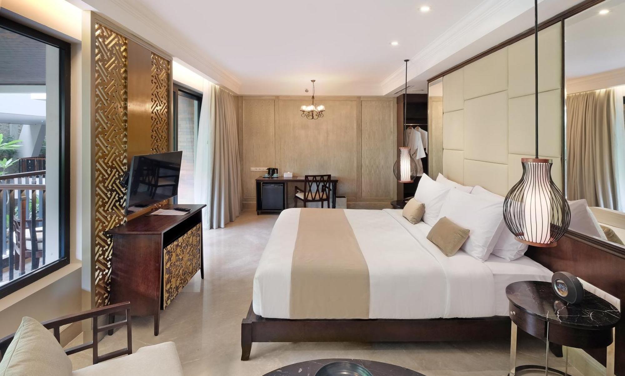 Premier Zimmer mit Poolblick