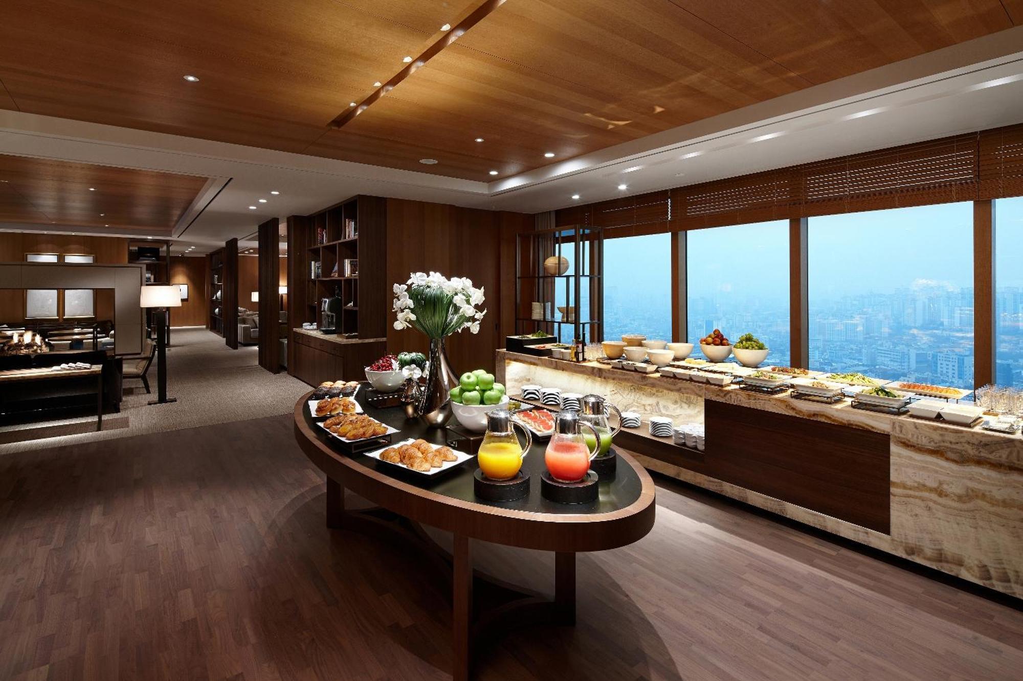 Superior Suite mit Doppelzimmer und nur mit Zugang zum Innenpool
