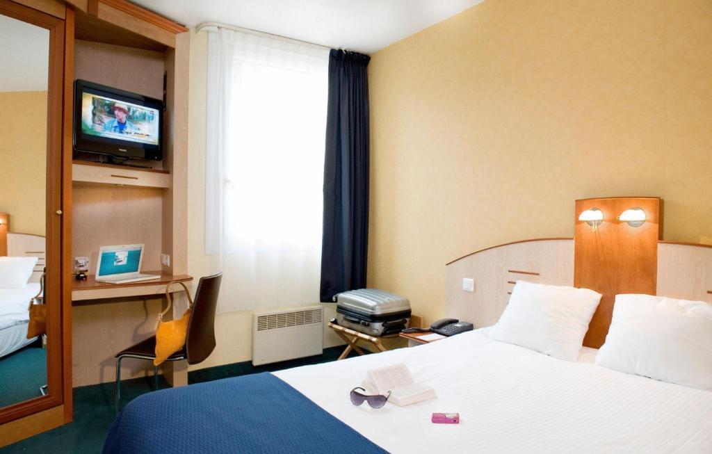 Suite mit 1 Schlafzimmer und eigenem Pool im Erdgeschoss