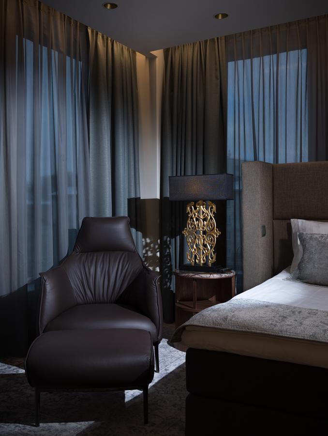 Suite with access to the V Spa water and sauna area