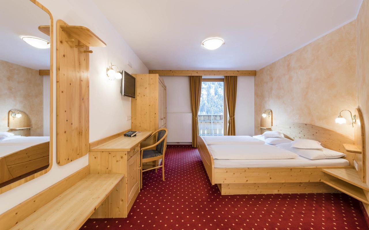 Doppelzimmer mit Balkon