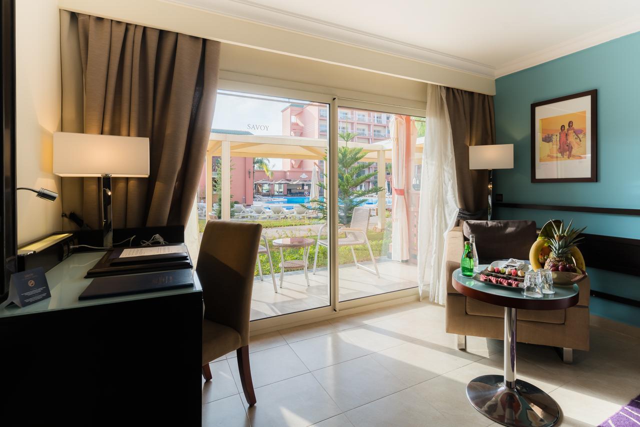 Prestige Doppelzimmer mit Poolblick