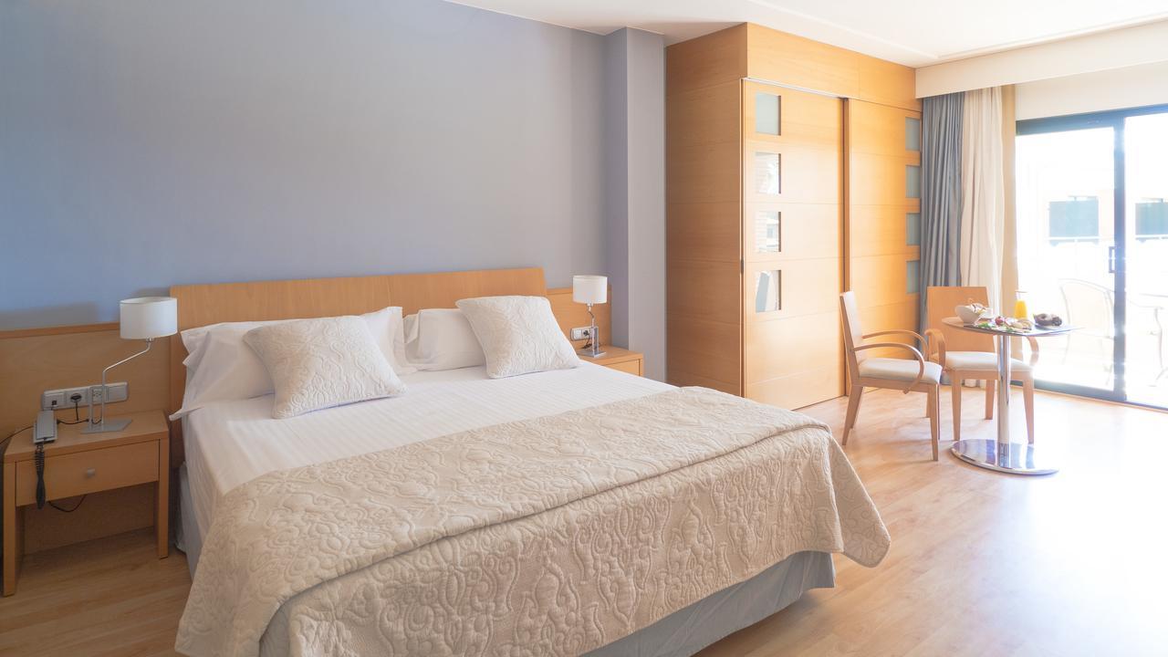 Dreibettzimmer (2 Erwachsene + 1 Kind)