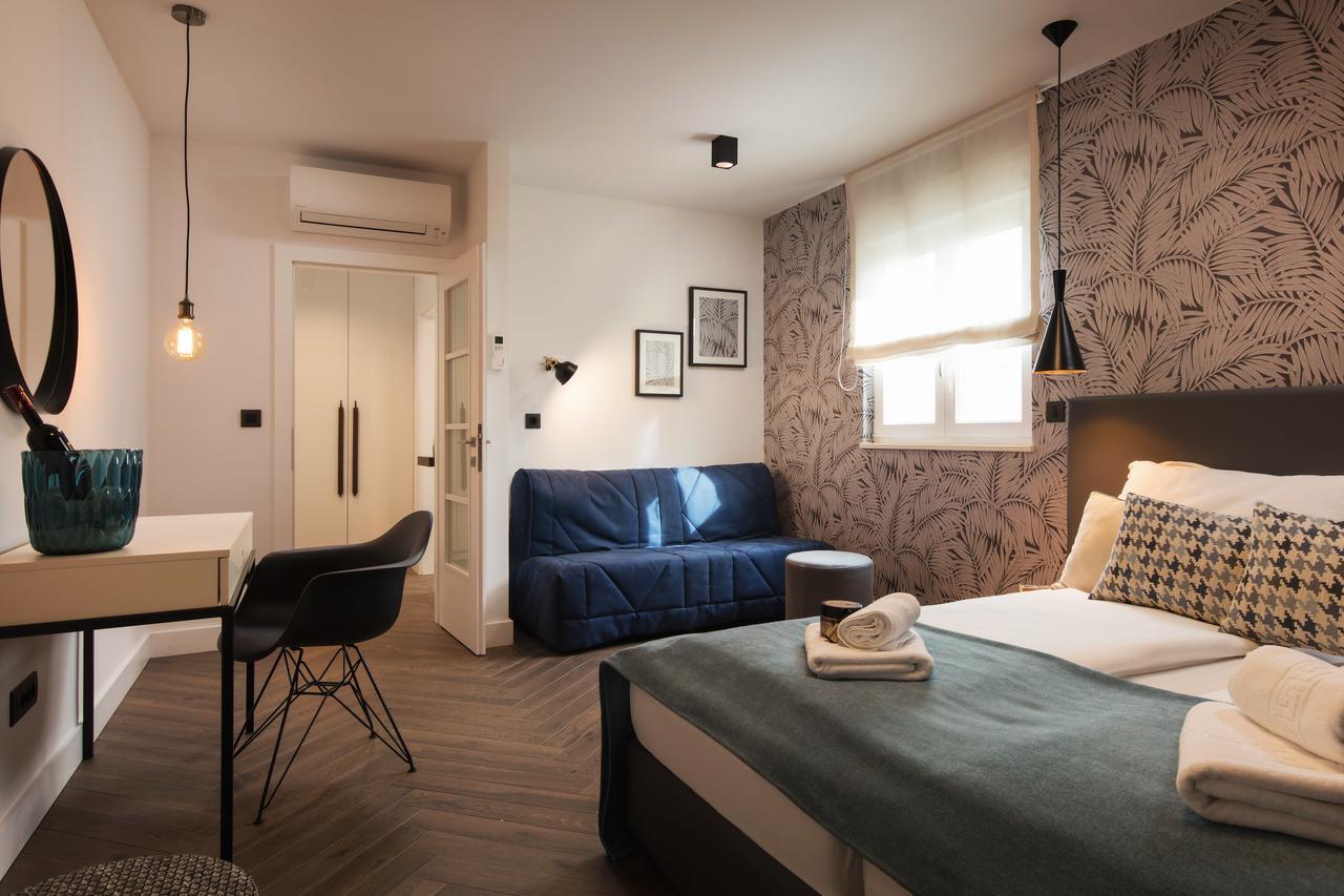 Deluxe Doppel-/Zweibettzimmer mit Meerblick