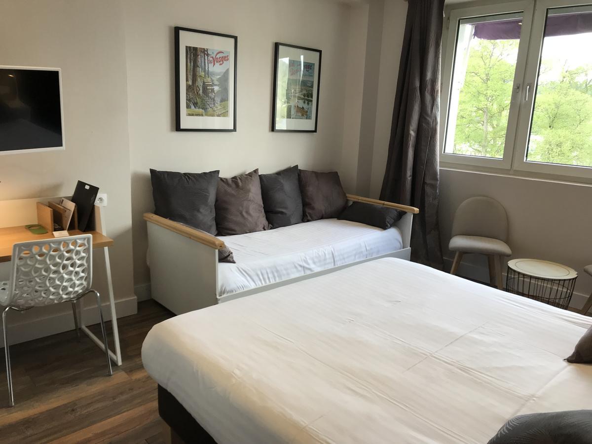 Doppel-/Zweibettzimmer mit Seeblick