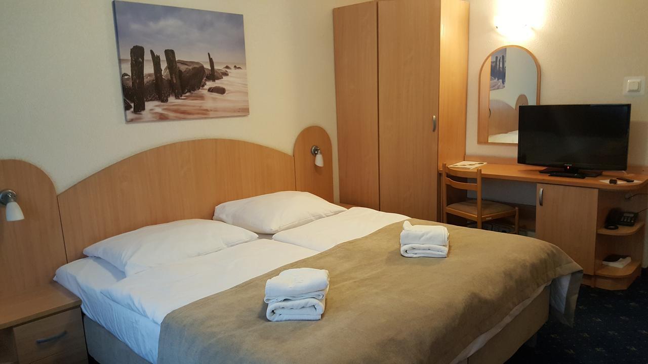 Doppelzimmer mit Zustellbett