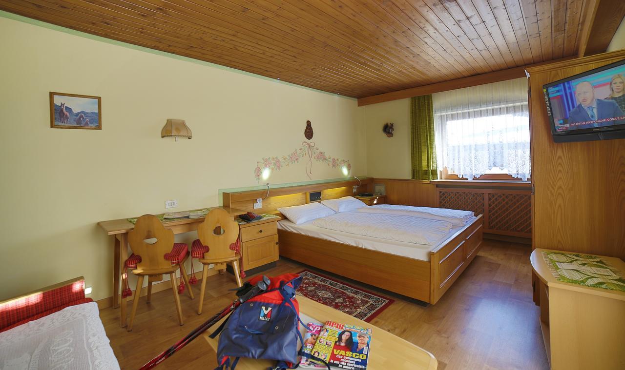 Doppelzimmer mit Balkon