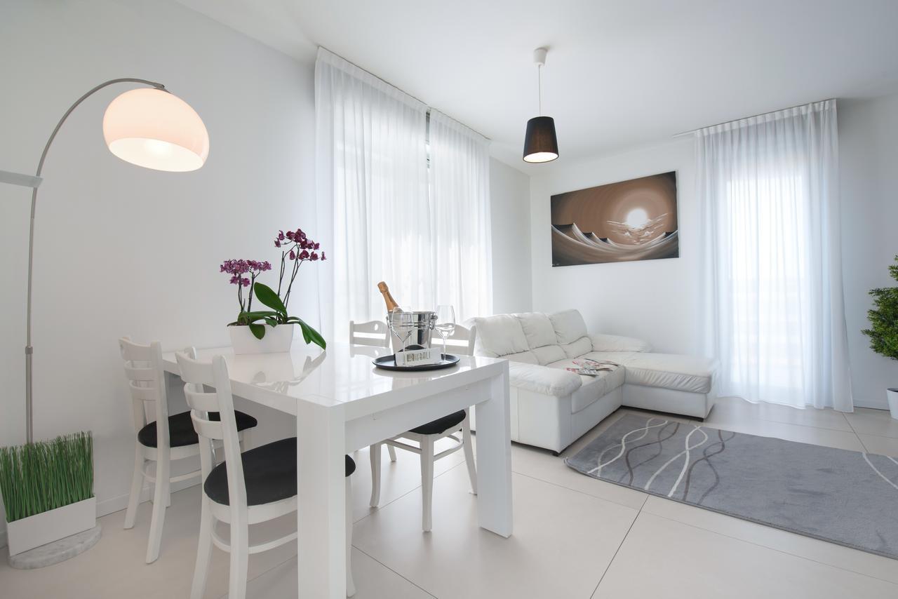 Two-Bedroom Suite with Sea View,654464538:JPEG