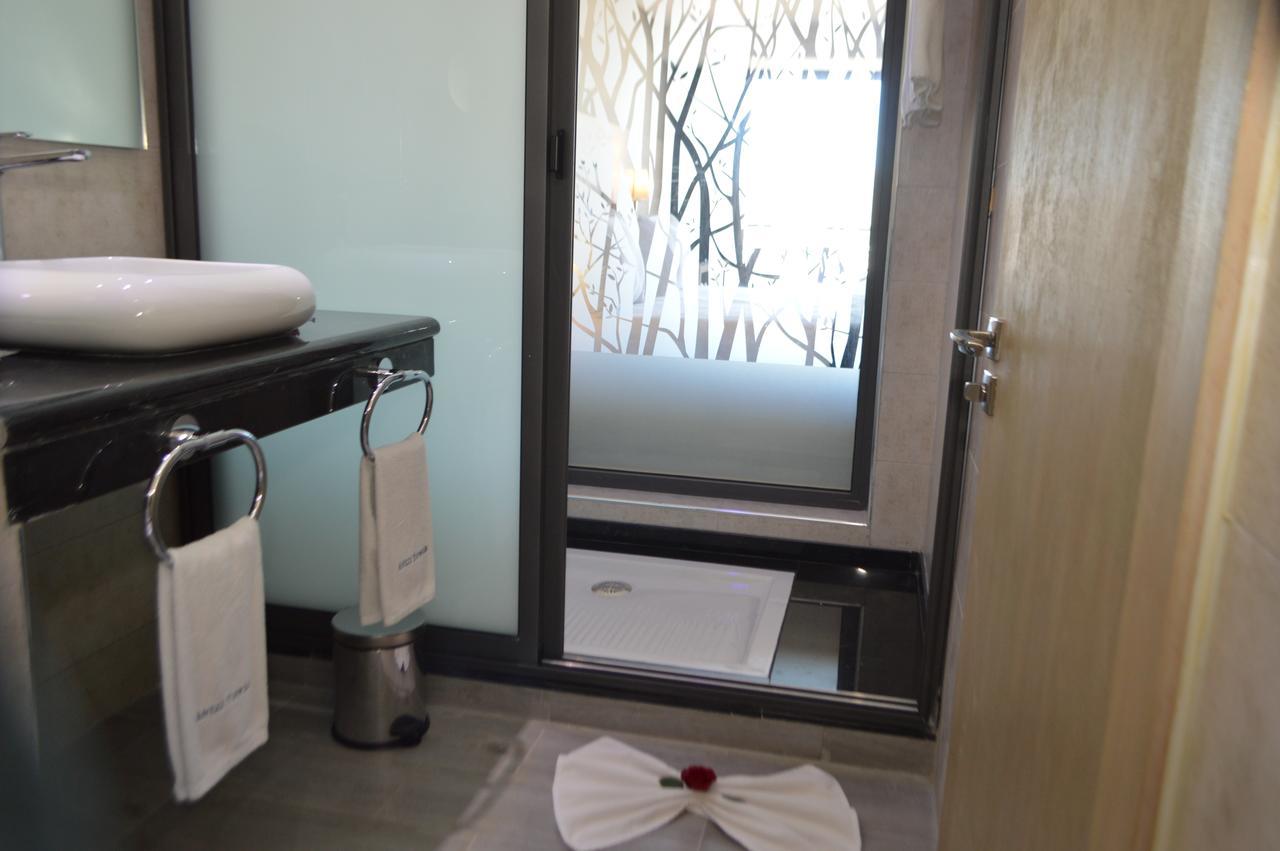 Premium Zimmer mit seitlichem Meerblick