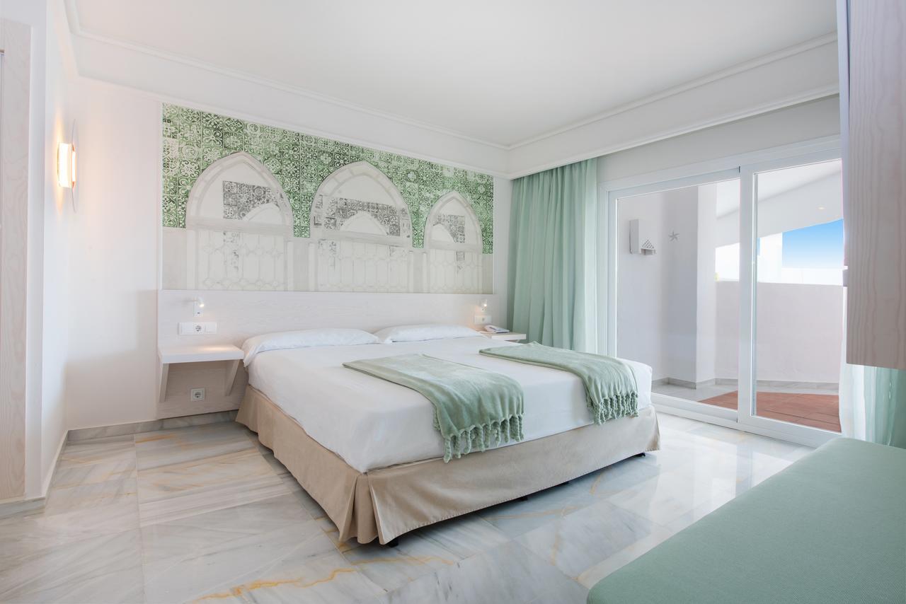 Junior Suite mit Poolblick