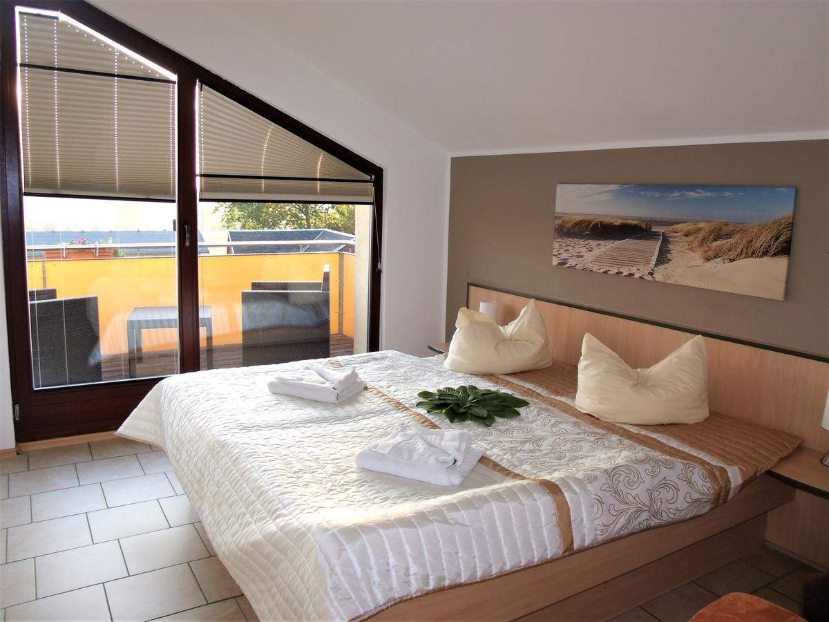 Doppelzimmer mit Balkon