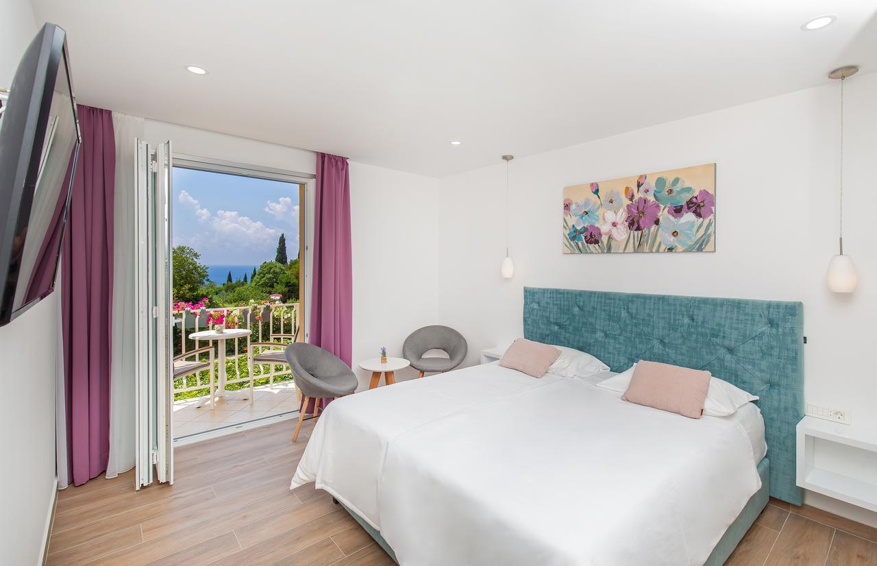 Deluxe Doppel-/Zweibettzimmer mit Balkon