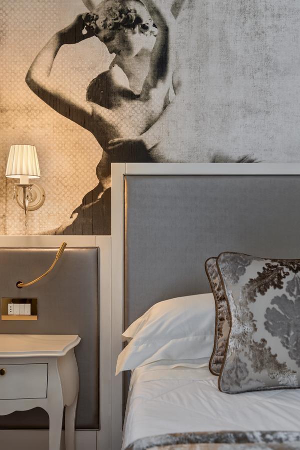 Doppelzimmer mit seitlichem Meerblick