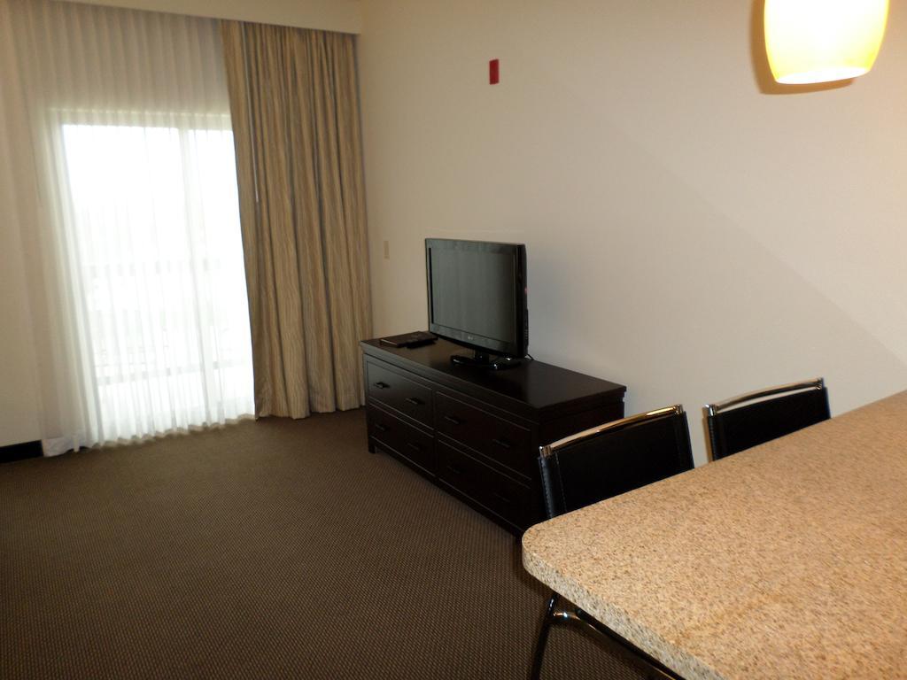 Queen Room Two Queen Beds