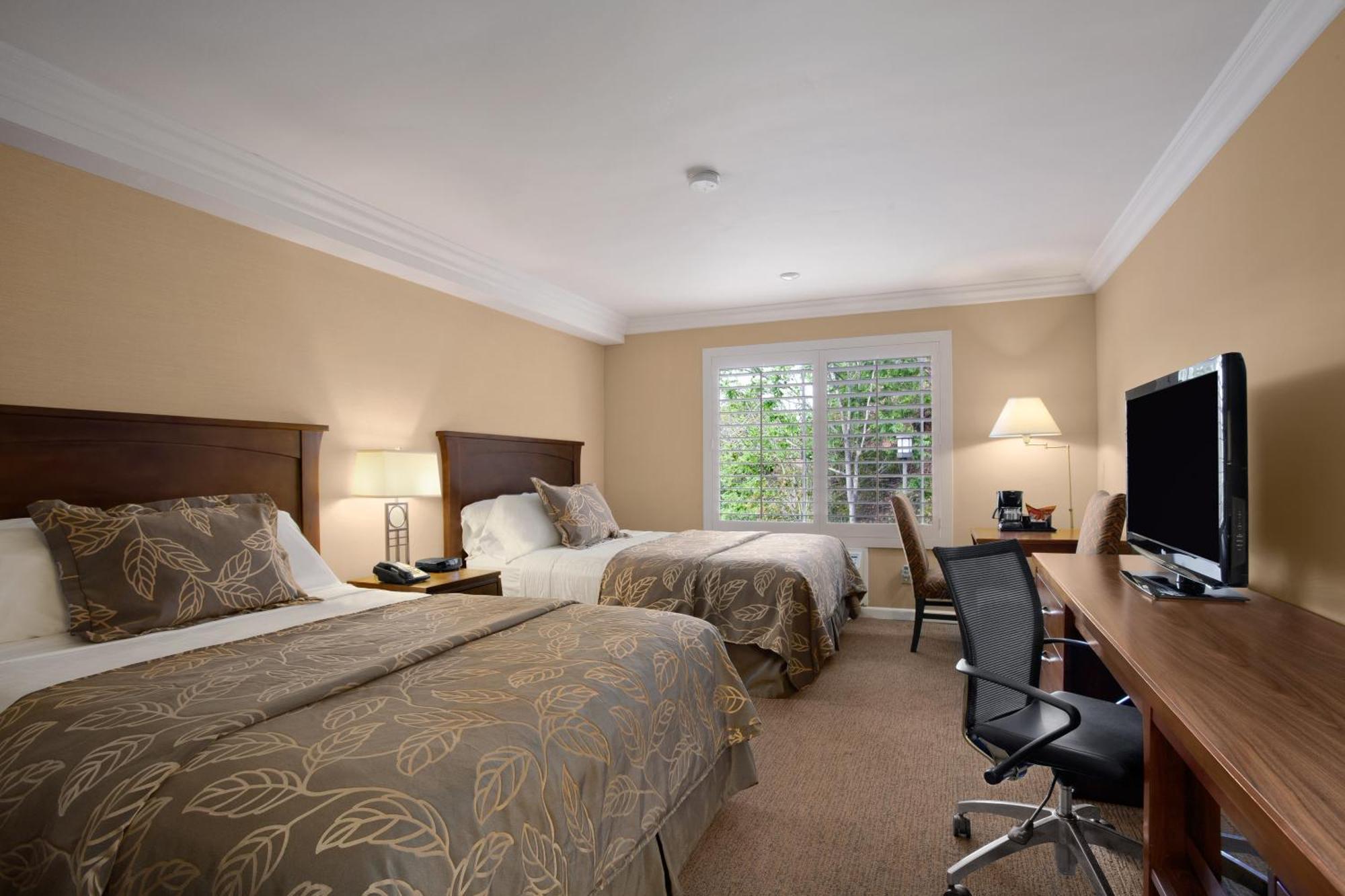 King Room Mobility or Hearing Impaired Access Non-Smoking