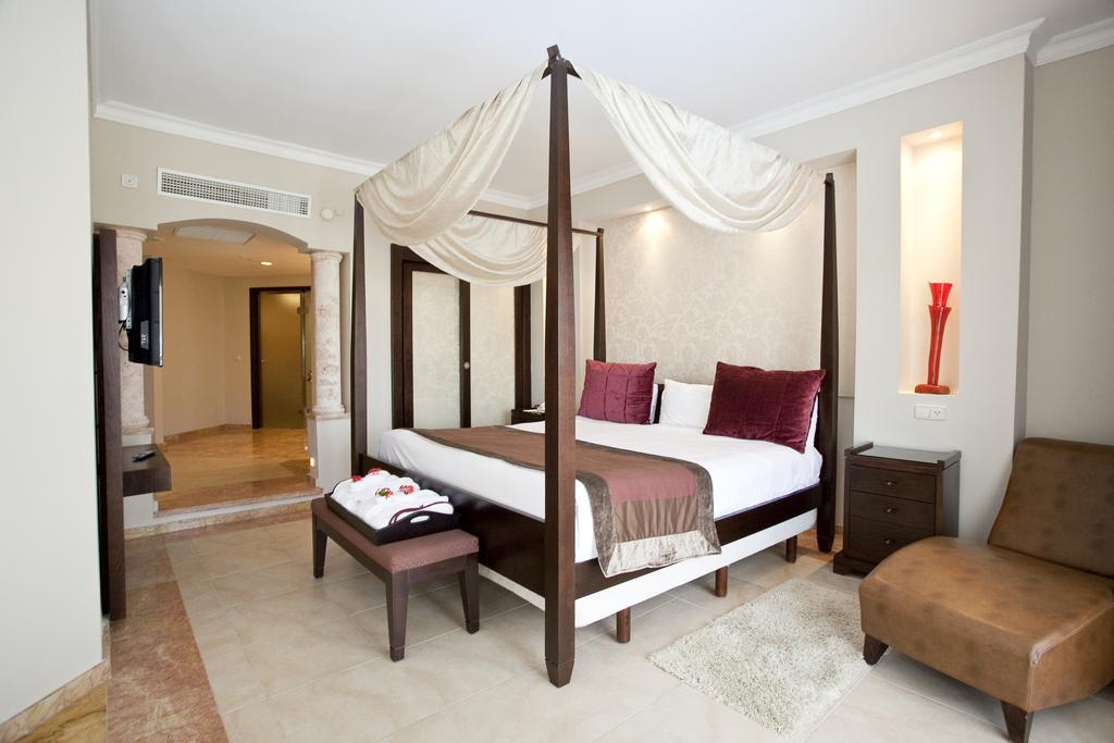 Suite mit 1 Schlafzimmer, kostenfreiem WLAN und Whirlpool
