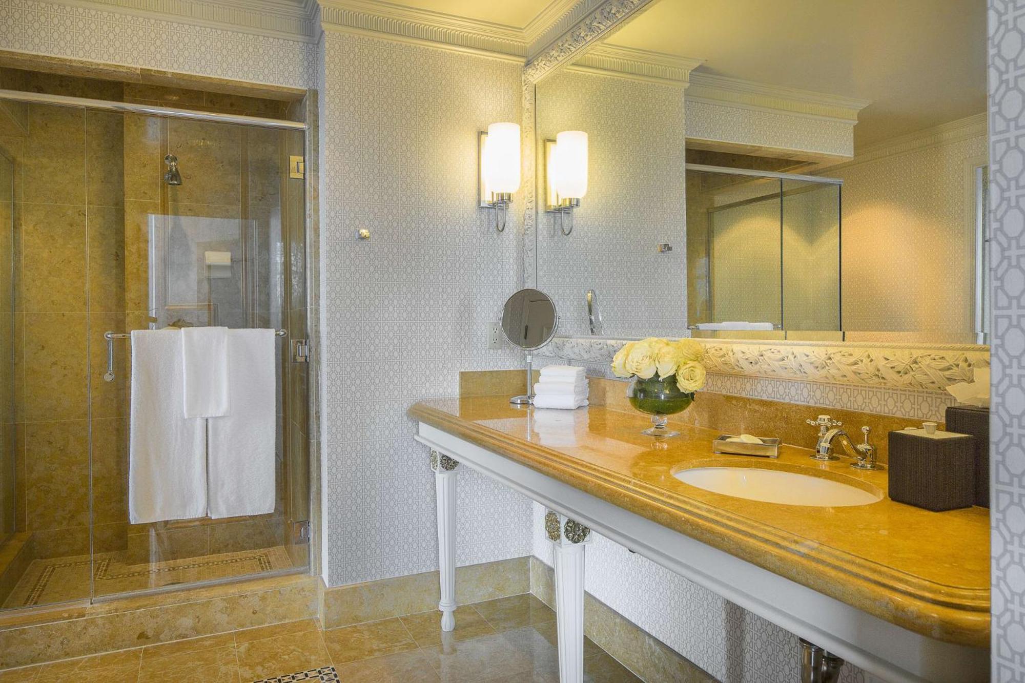 Penthouse Suite
