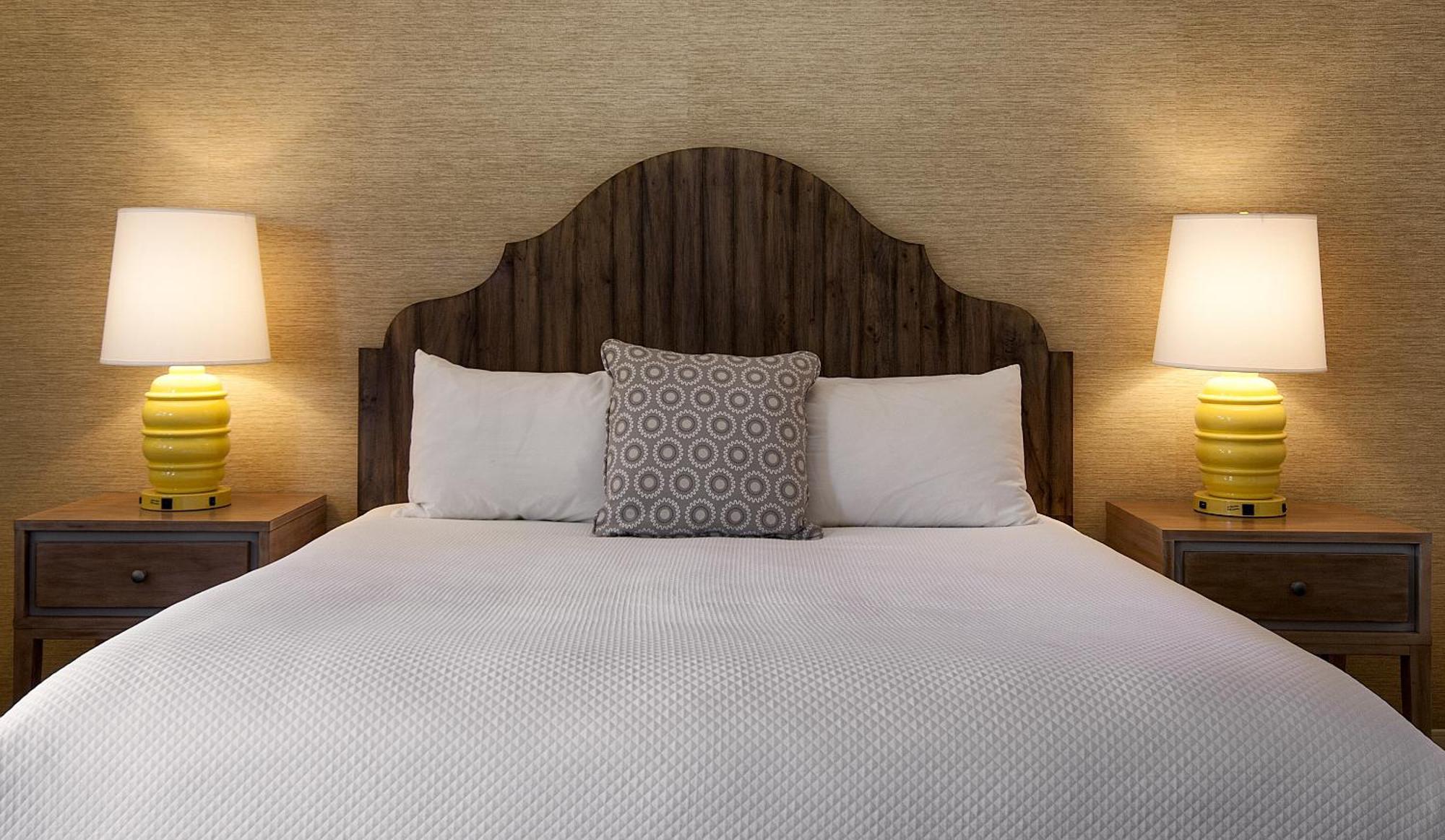 Queen Room Two Queen Beds Oceanfront View