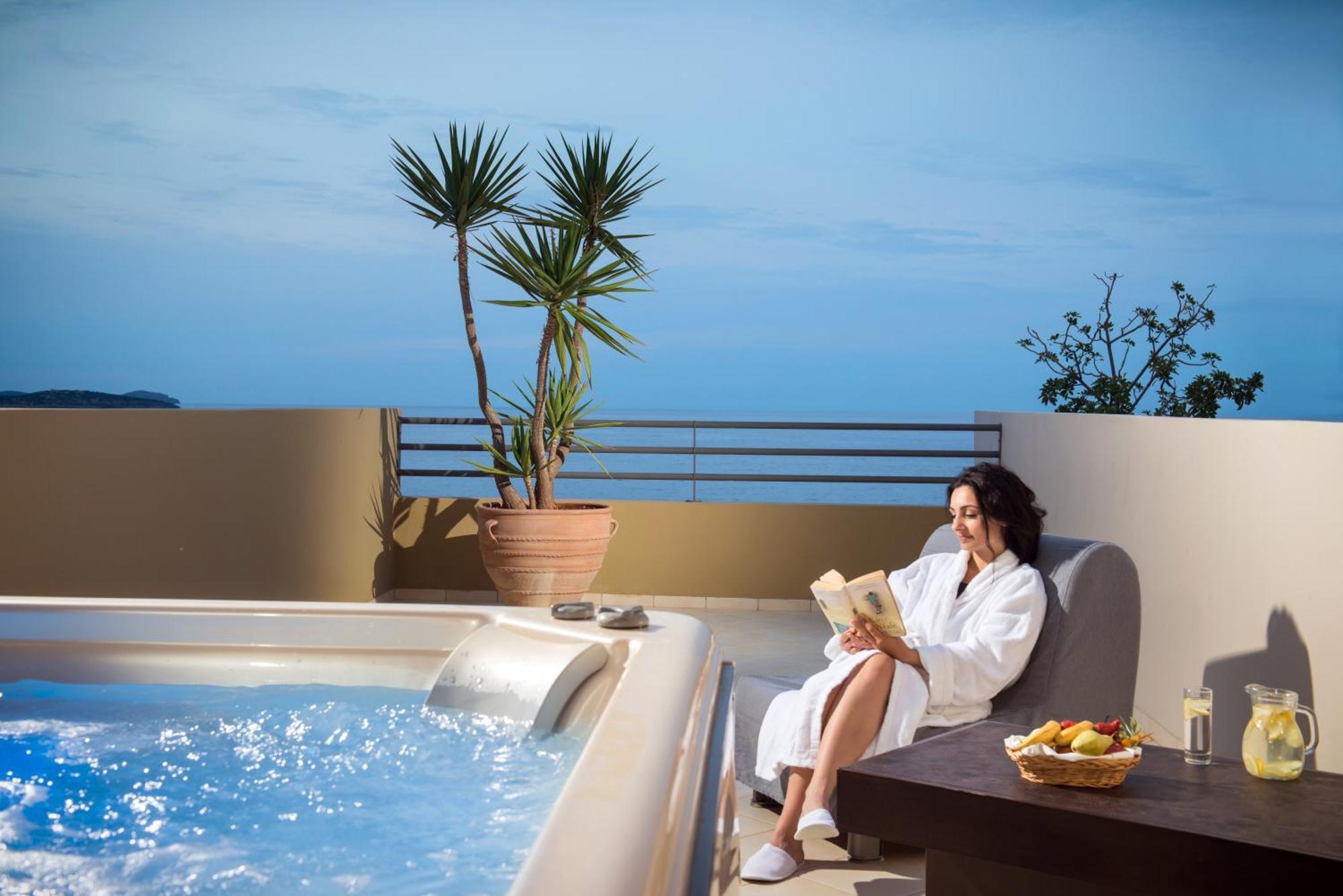 Superior Junior Suite mit Meerblick und Whirlpool