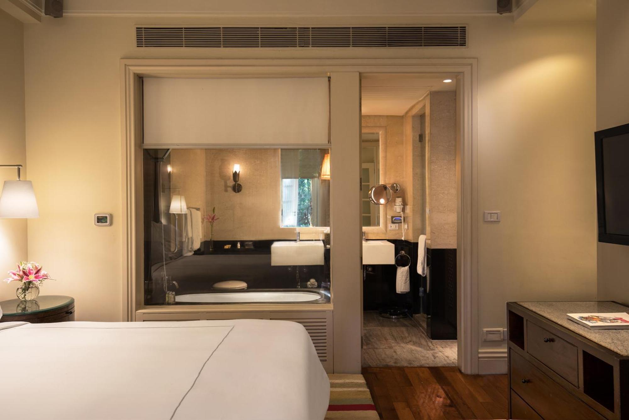Luxuriöses Zimmer mit 2 Einzelbetten und Gartenblick