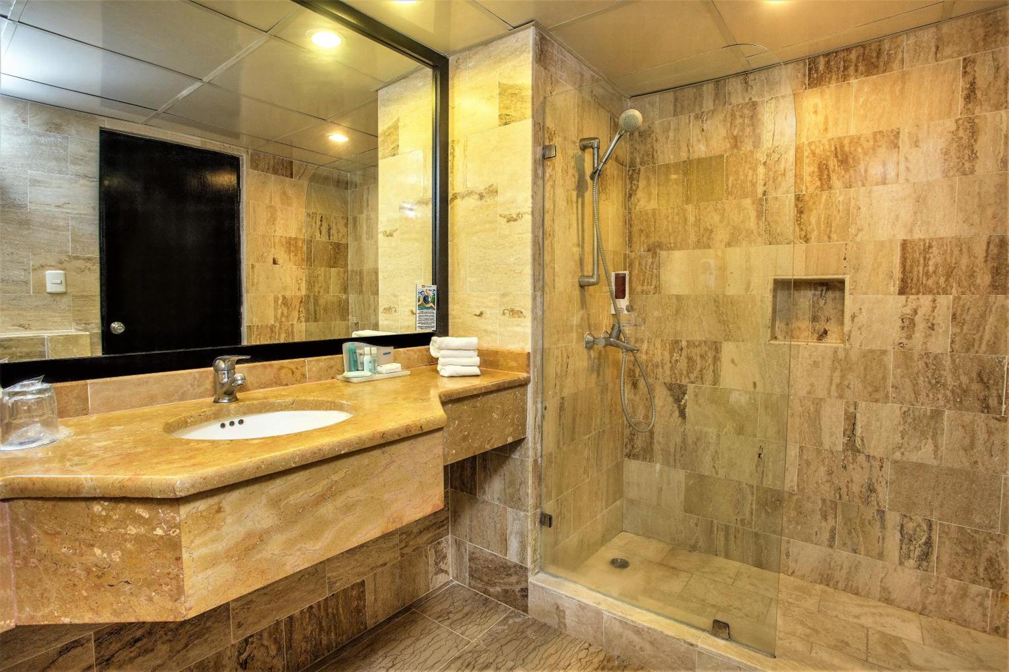 Superior Zimmer mit Kingsize-Bett und Meerblick - Nichtraucher