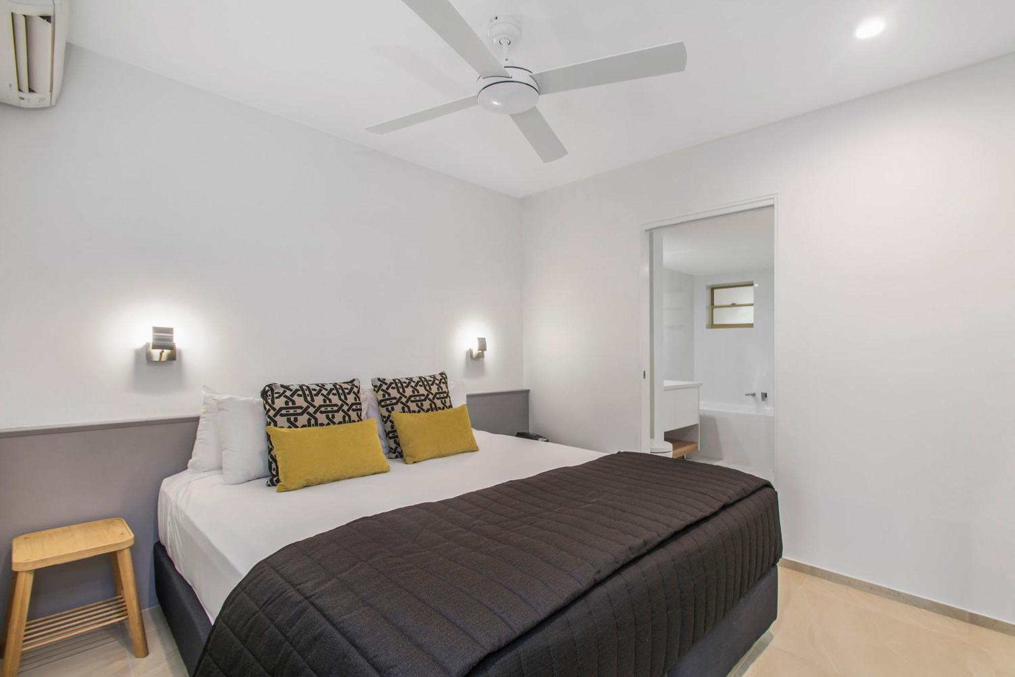 2 Bedroom Deluxe Apartment