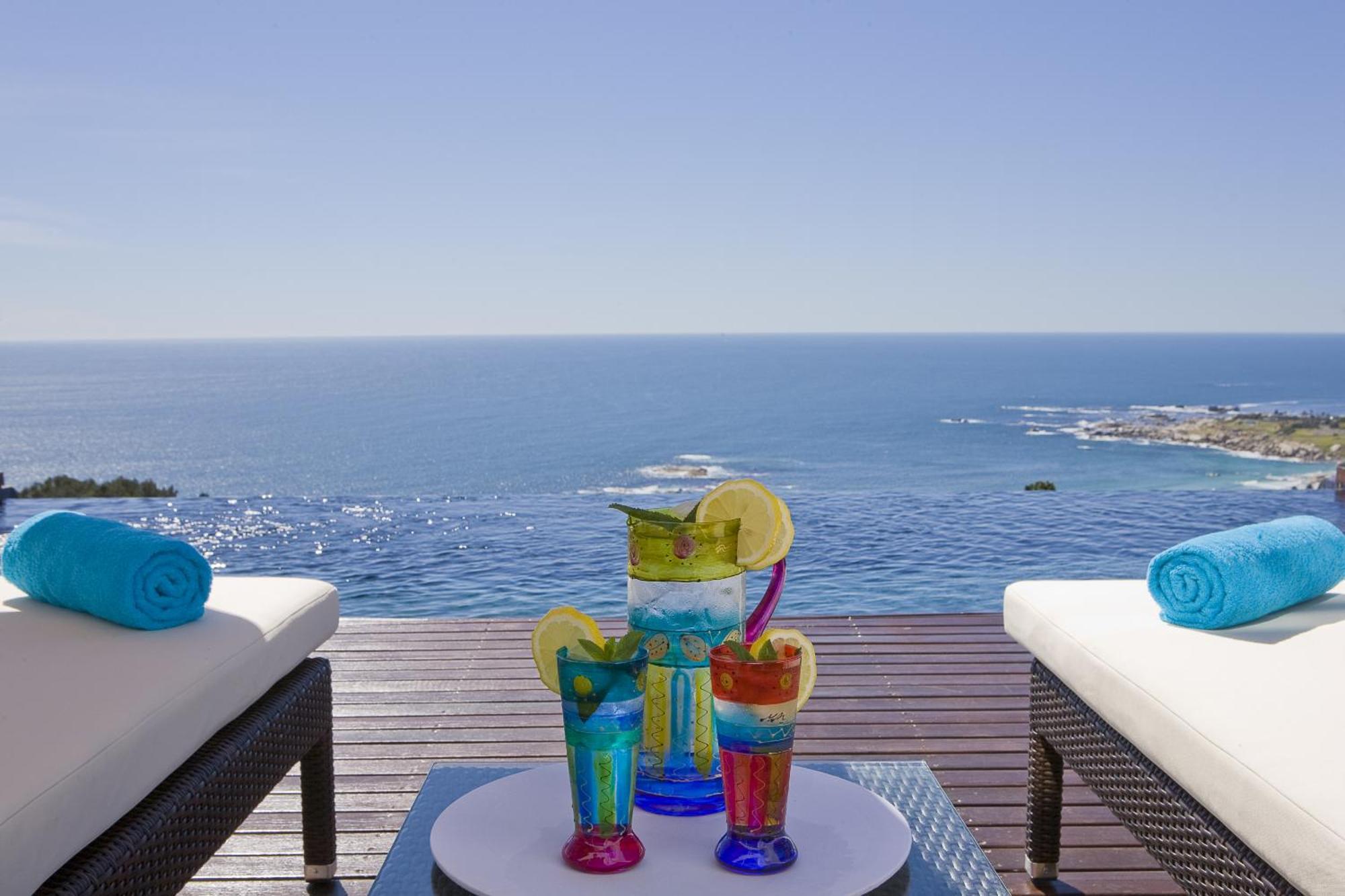 Deluxe Infinity Suite mit Terrasse und Meerblick