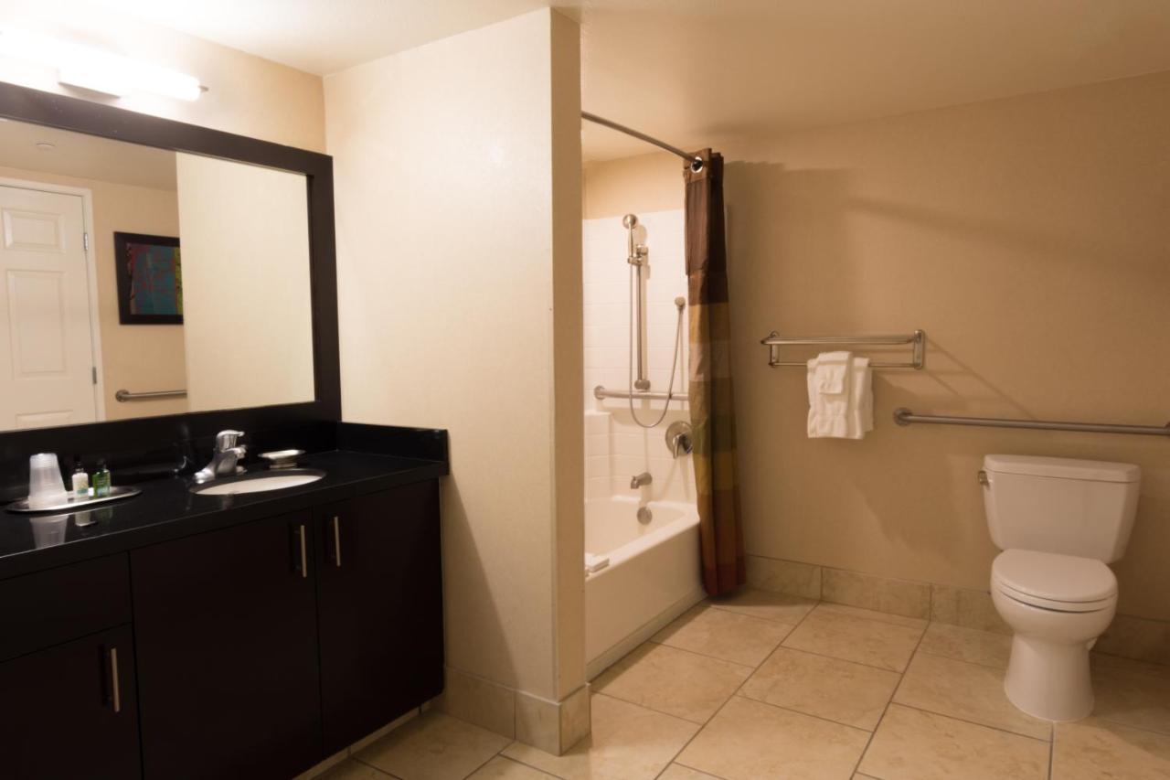 Suite ADA mit 1 Schlafzimmer