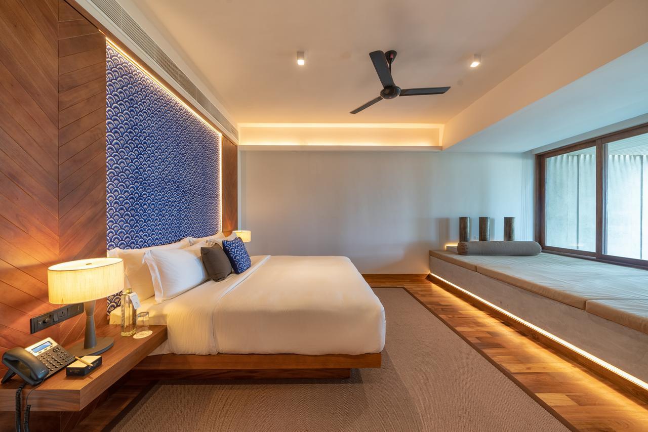 Plunge Pool Suite - Complimentary sundowner cocktail from 5:30 pm to 6:30 pm