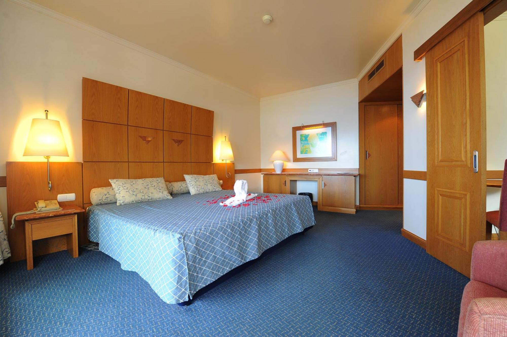 Standard Doppelzimmer mit Bergblick