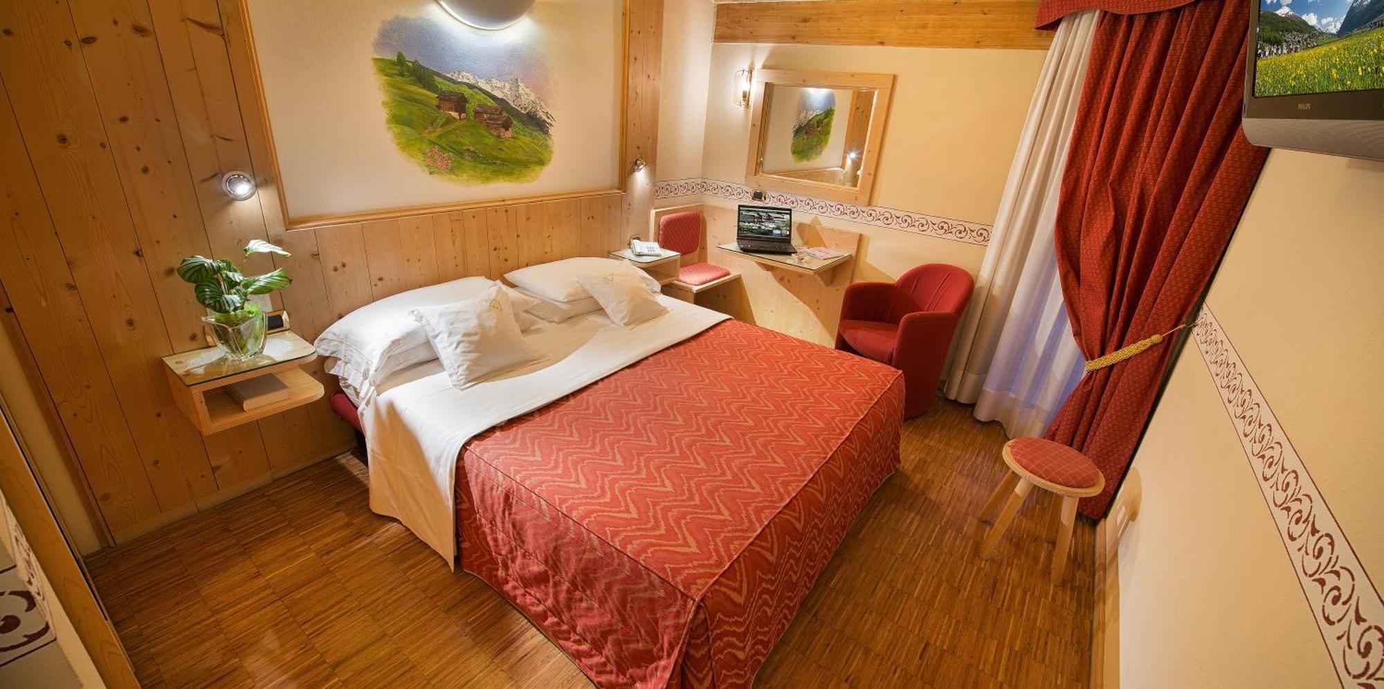 Doppel- oder Zweibettzimmer
