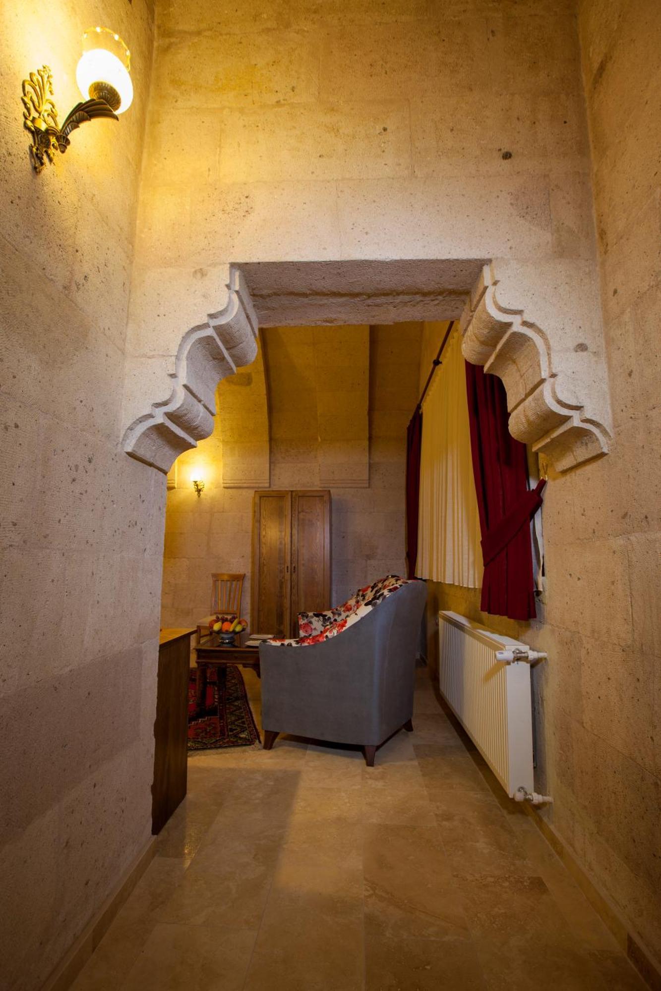 Deluxe Family Suite,704927014:JPEG