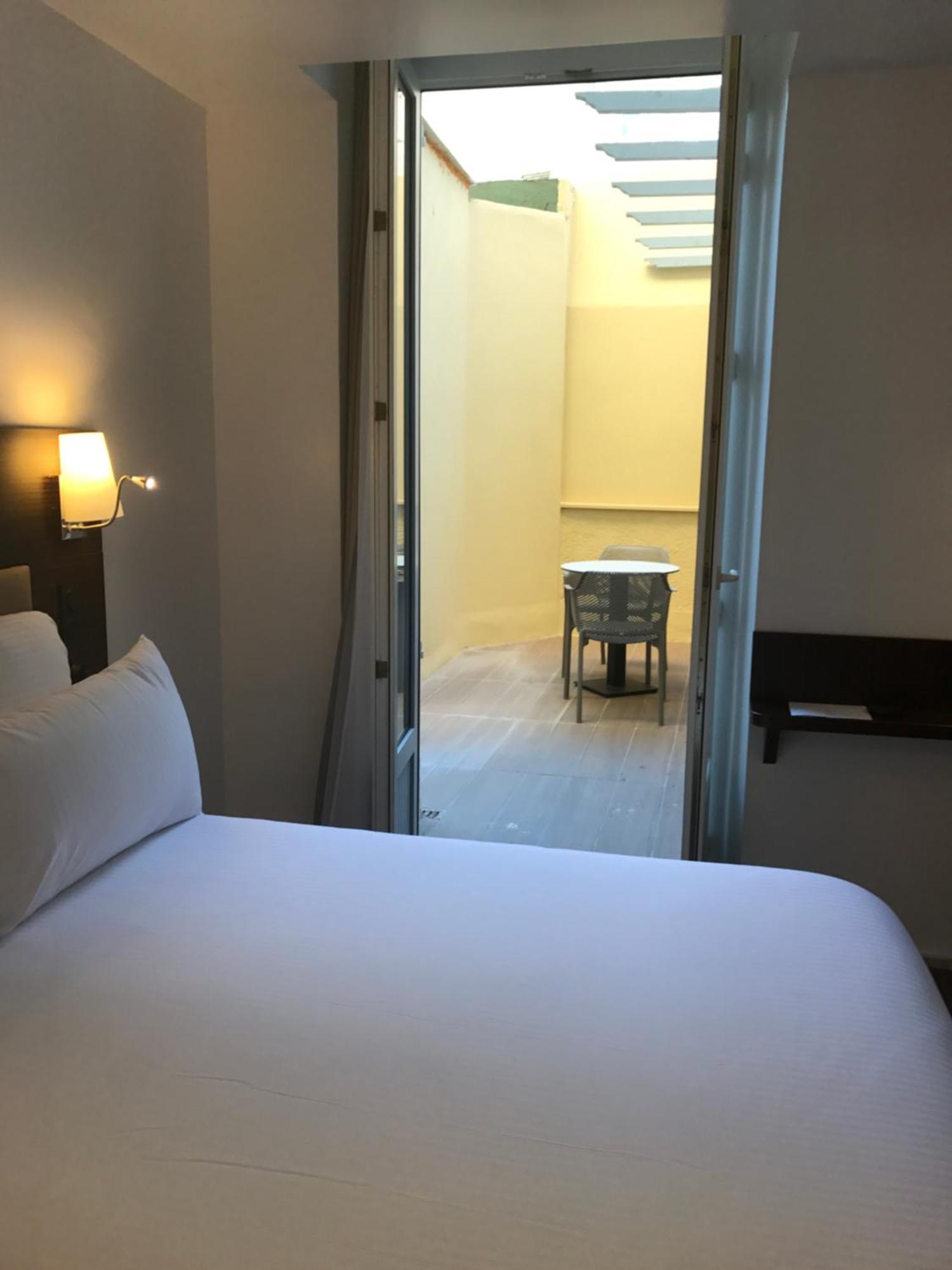 Doppelzimmer mit Balkon