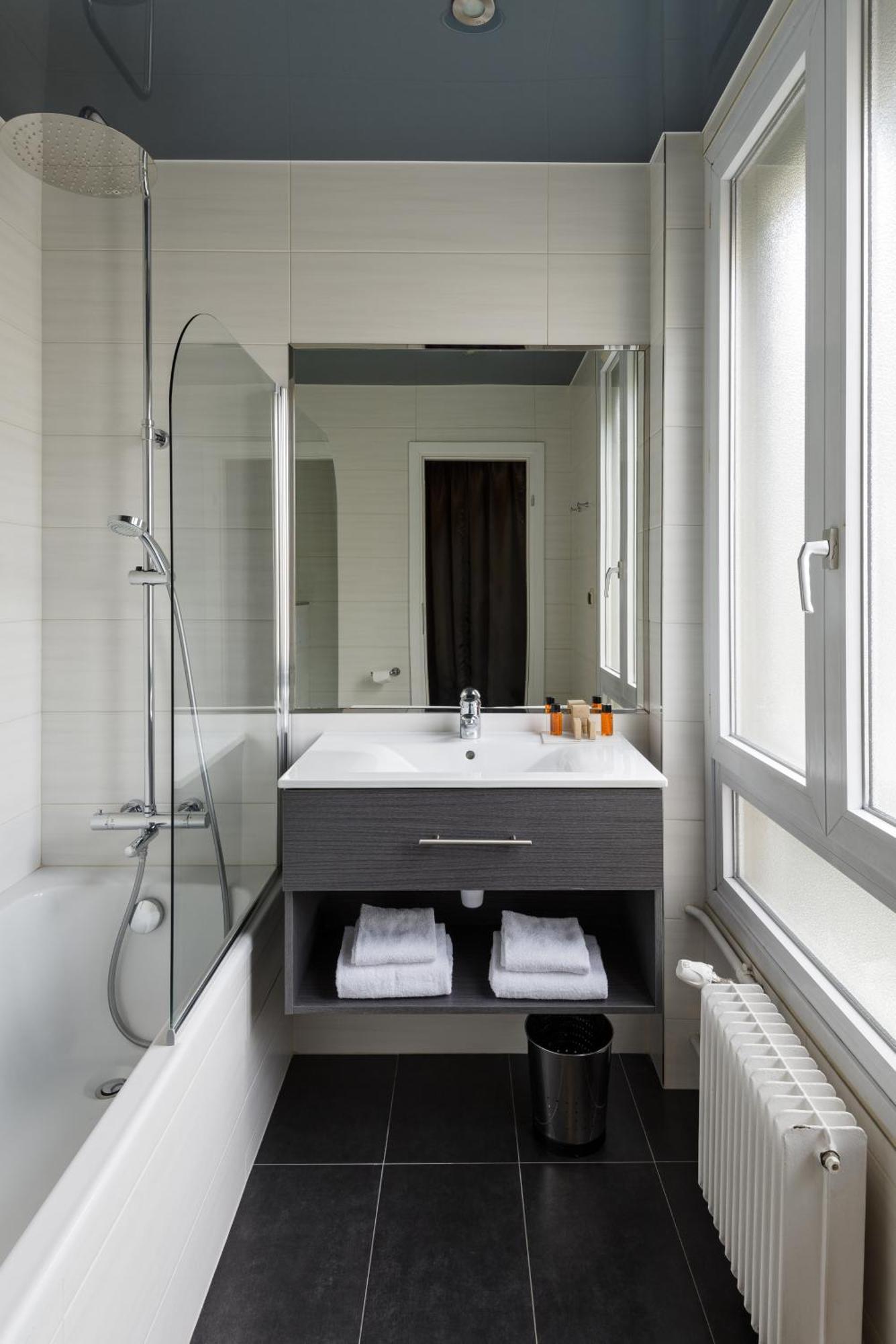 Doppelzimmer - Zugang zum Pool und Fitnessraum inbegriffen