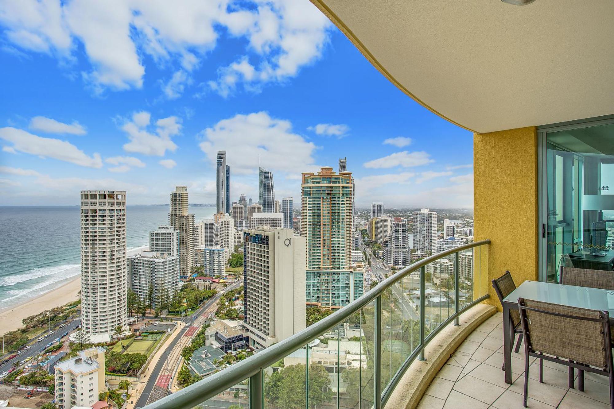 Apartment mit 3 Schlafzimmern mit Meerblick